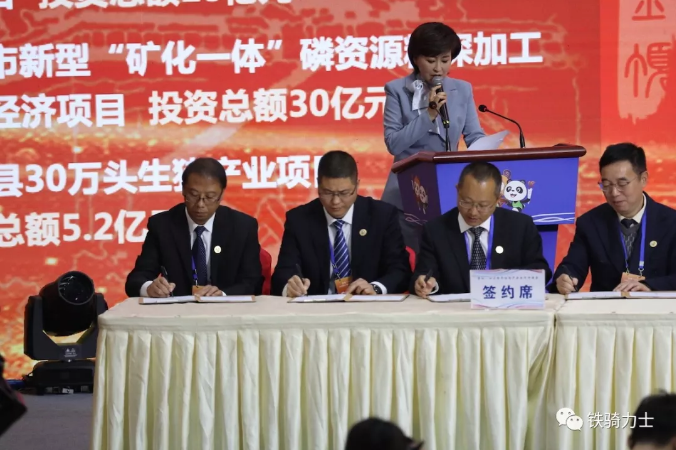 1582851311(1) 1582851311(1)